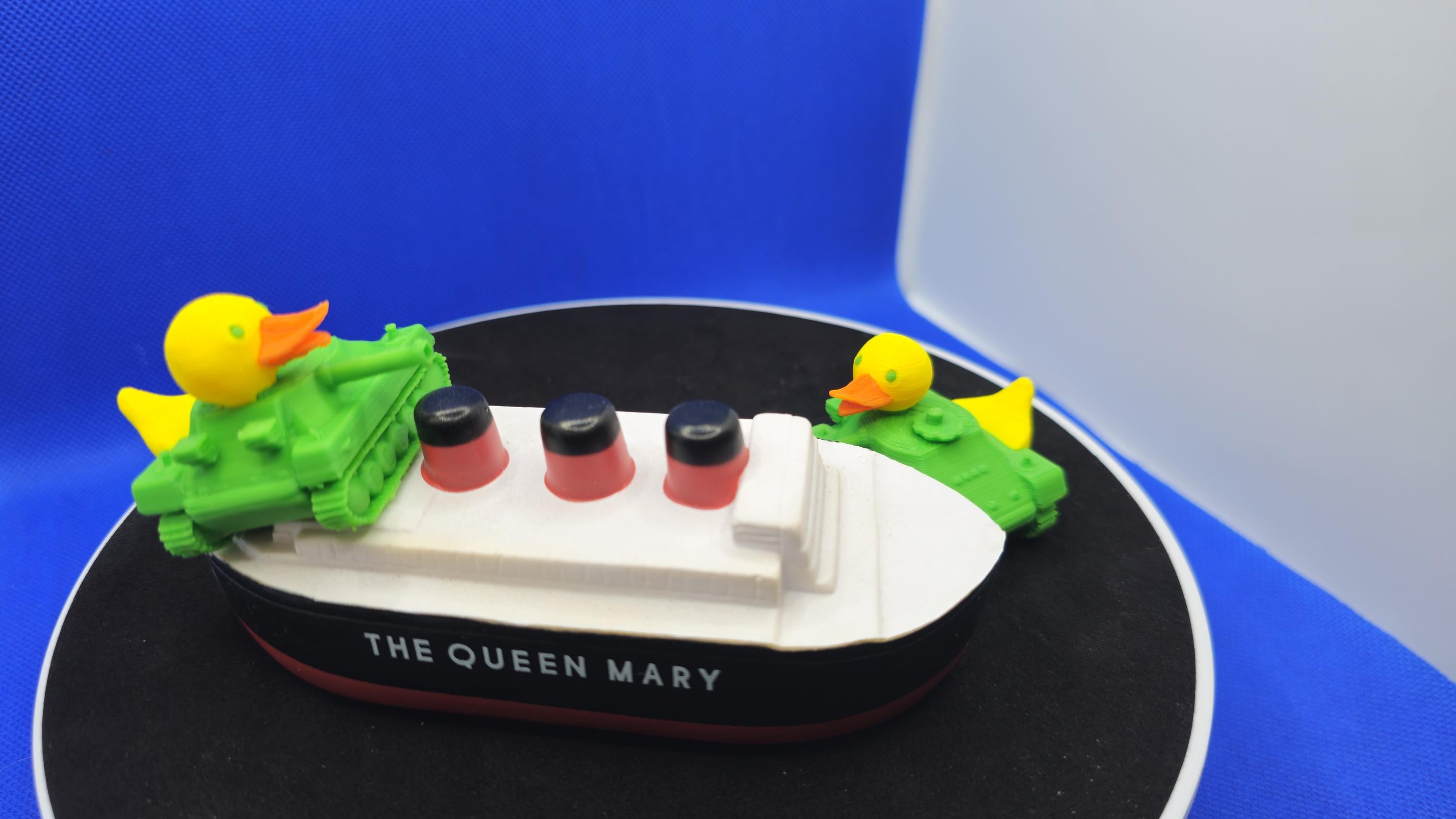 3D Printed Chibi Duck Tank – Cruise Hide-and-Seek Toy Gift
