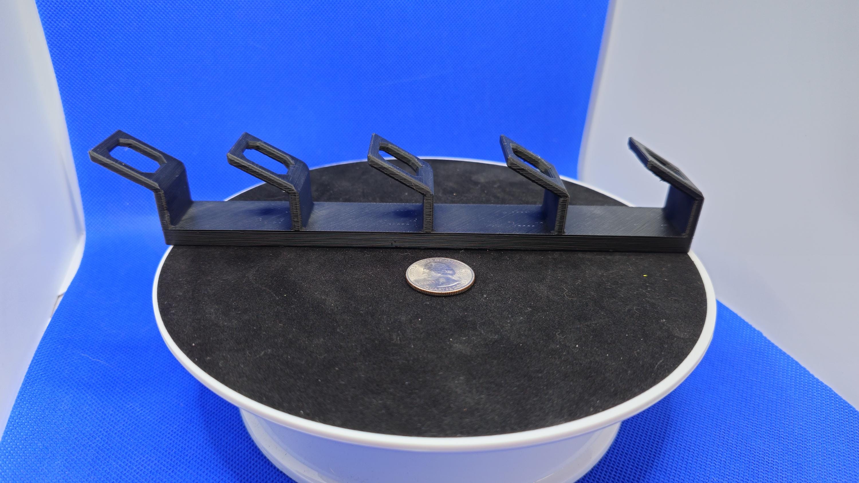 Magnetic Cruise Hat Rack, Space-Saving Cabin Organizer, Holds 5 Hats
