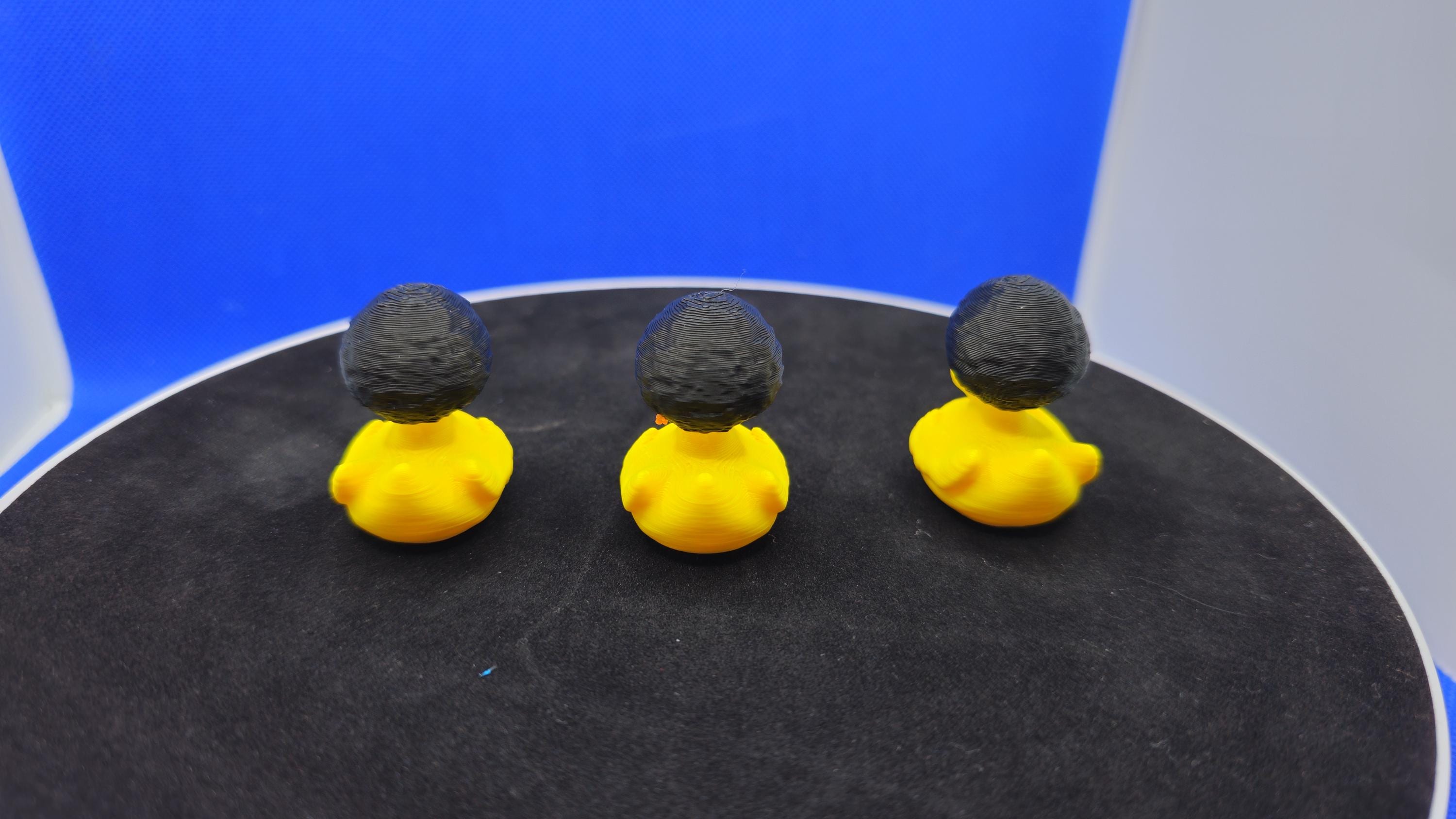 Big-Haired Retro Duck Figurine – Vintage Style Mini Duck for Cruise, Decor