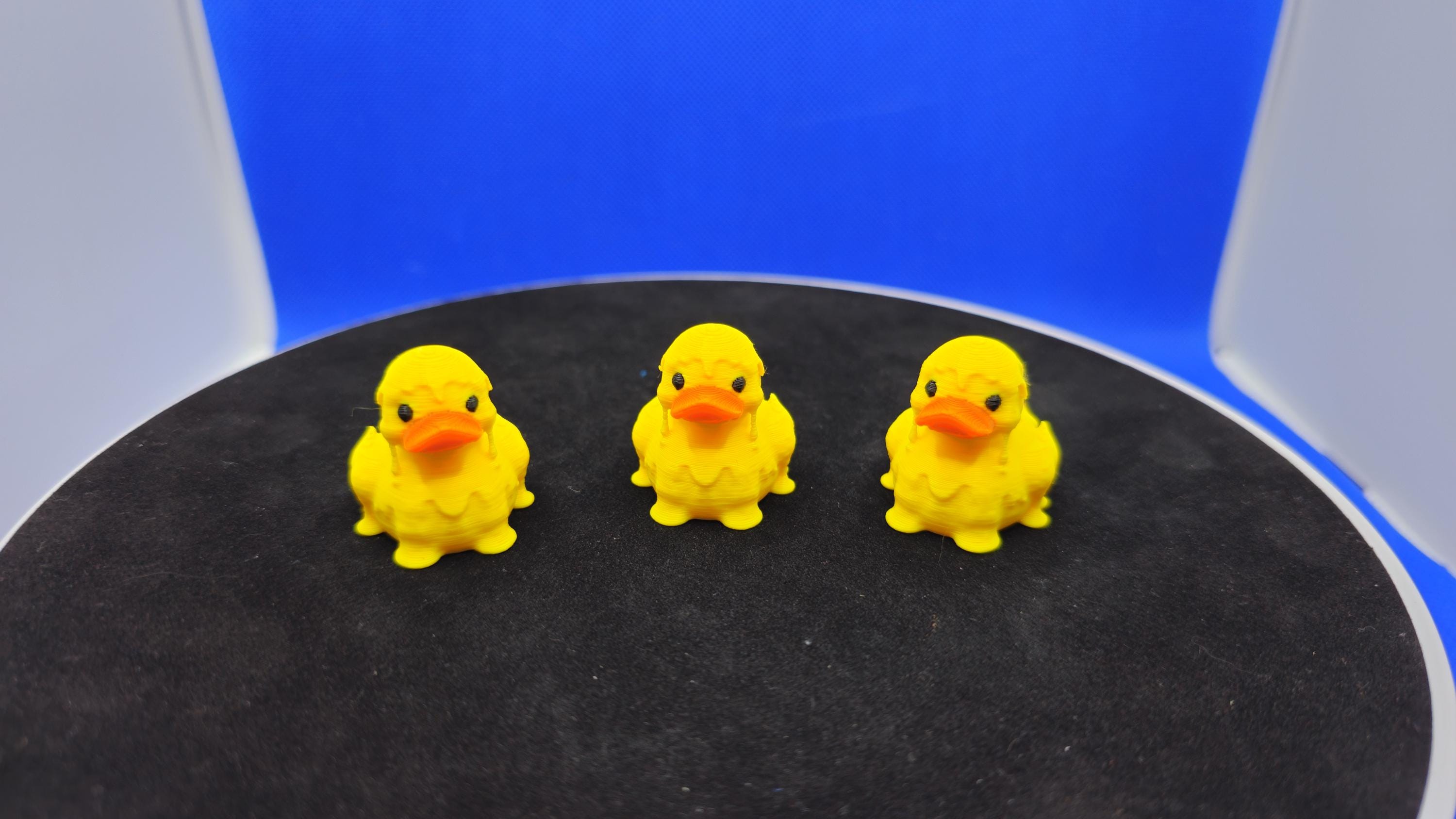 Melting Tropical Sun Duck Figurine – Mini Summer Collectible, Cruise Duck, Shelf Decor