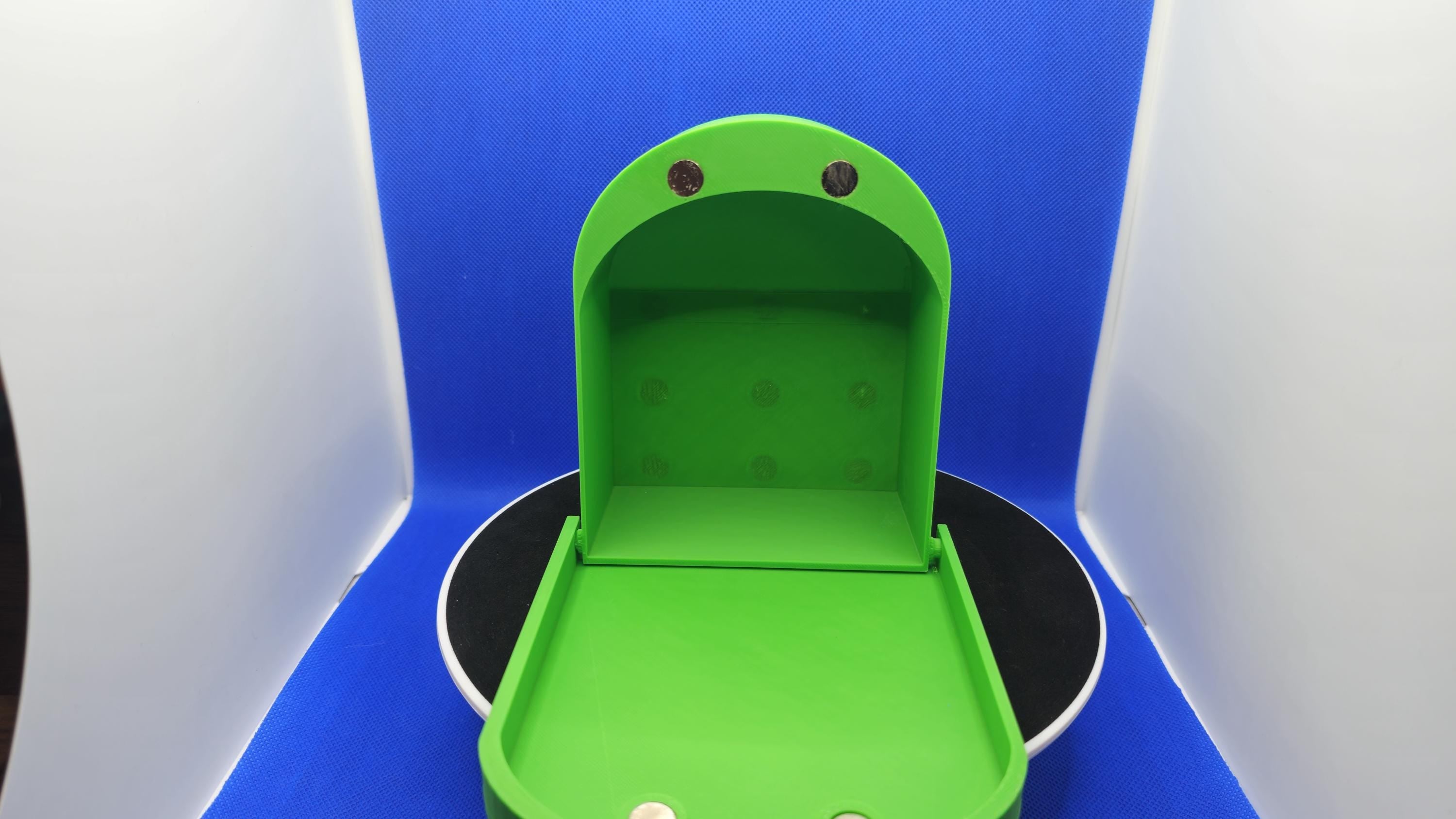 Mini Duck Box™ — The Compact Cruise Mailbox Made Just for Ducks!