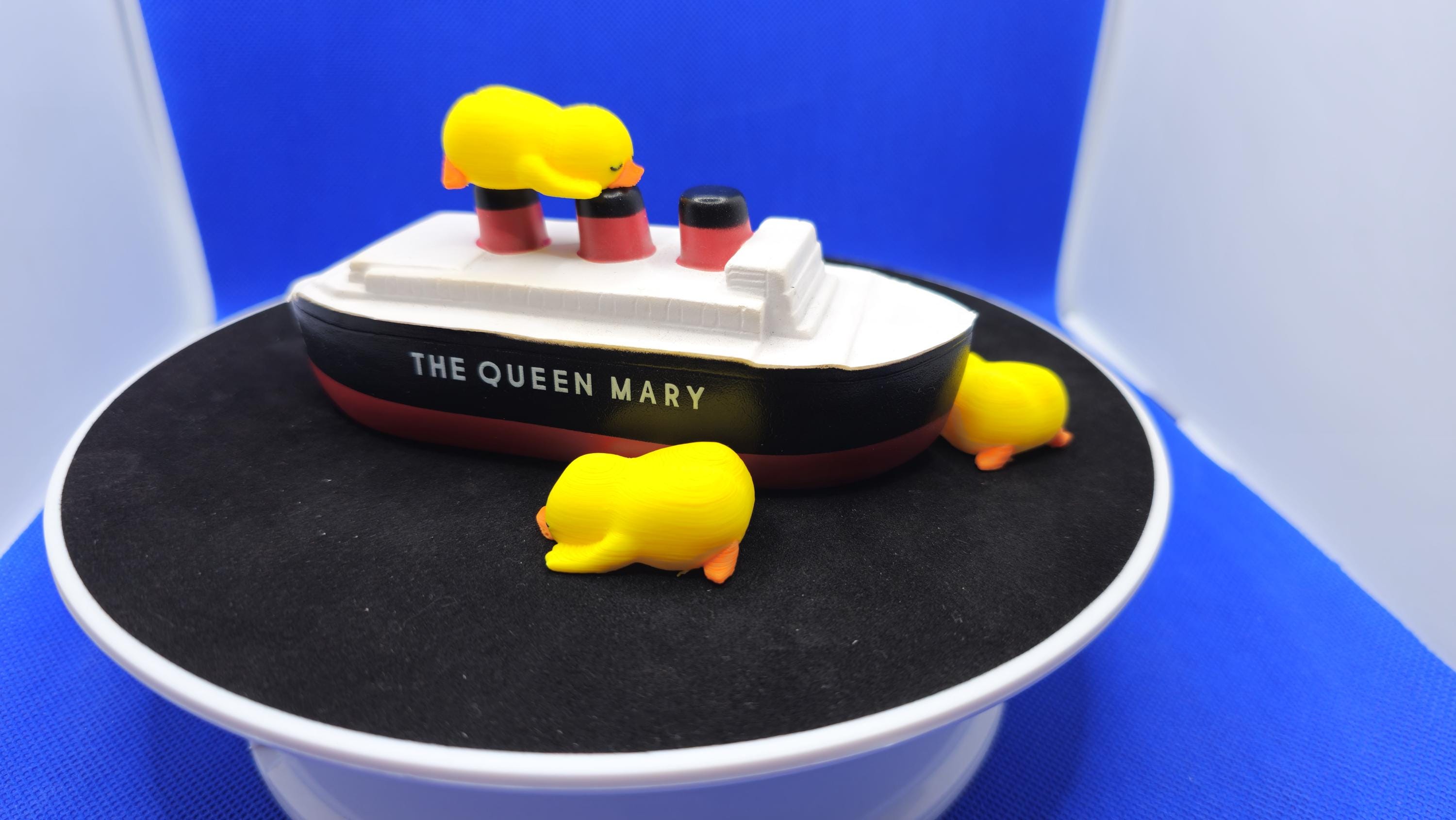 Downward Duck Pose Figurine – Yoga Duck Mini for Cruise Ducks, Gifts, Decor