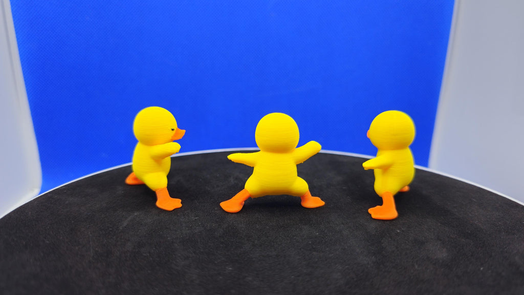 Warrior Pose Yoga Duck Figurine – Handmade PLA Mini for Cruise Ducks, Shelf Decor
