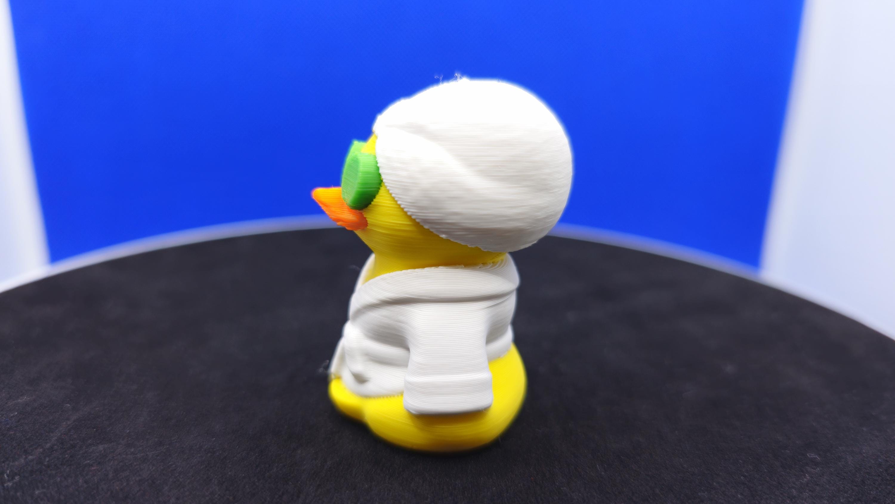 Spa Day Duck: Robe, Cucumber Eyes, Relaxation Theme, Cruise Duck Hunt Toy