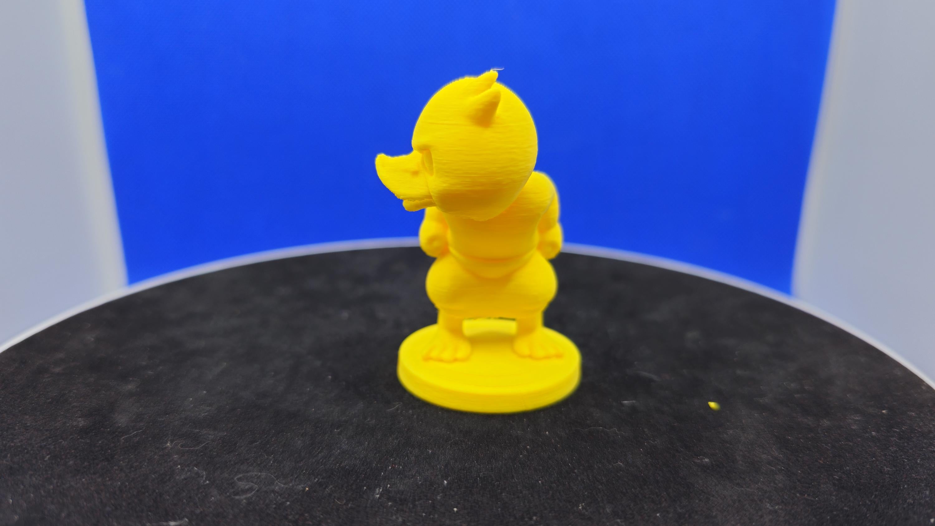 3D Printed Yellow Duck Figurine – Cheeky Prankster for Cruise Duck Hunts