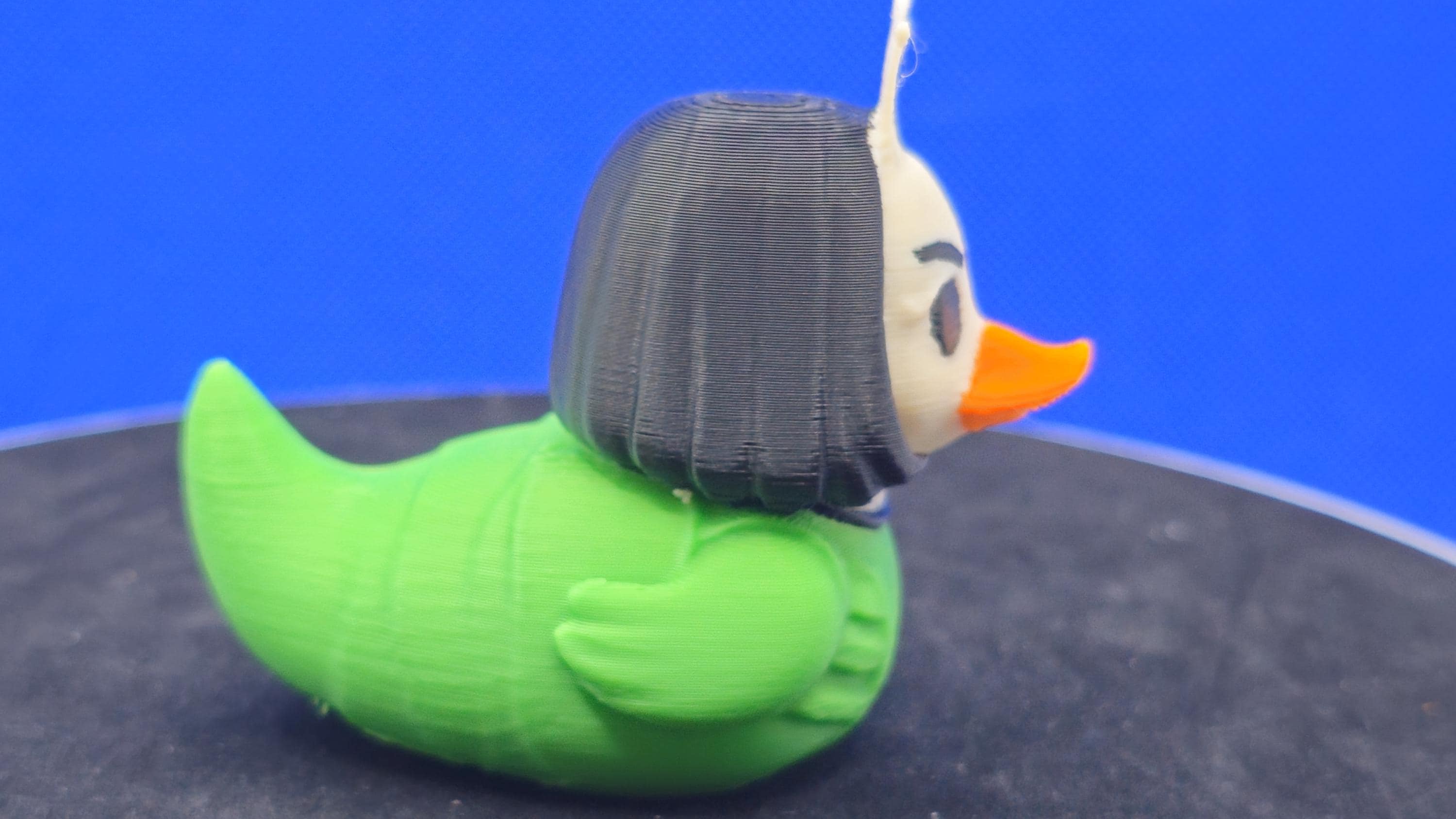 Mantis-Style Mini Duck – Empath Alien Collectible, 3D Printed Sci-Fi Toy