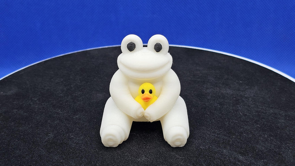 Towel Animal Frog Holding a Duck – Cute Cruise‑Style 3D Printed Display