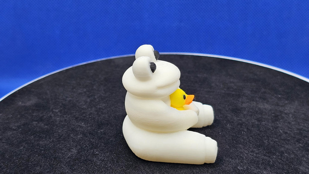 Towel Animal Frog Holding a Duck – Cute Cruise‑Style 3D Printed Display
